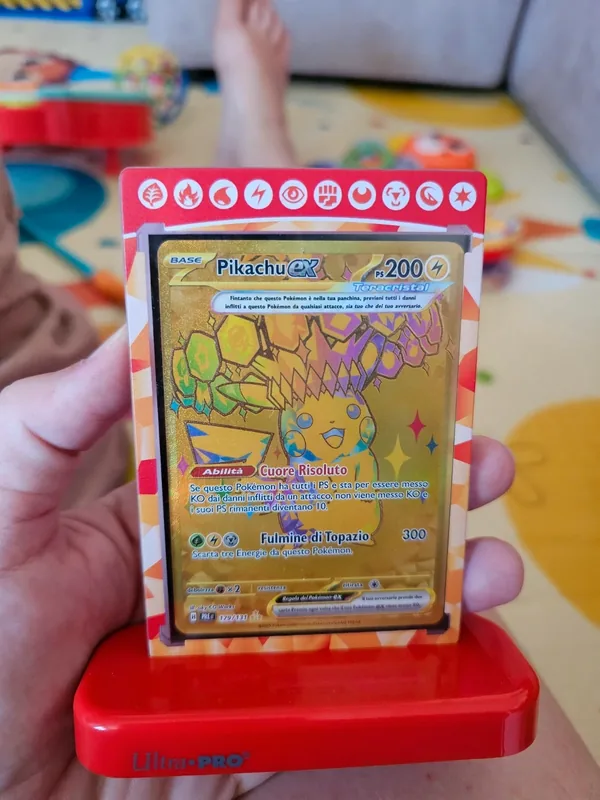 Pikachu EX 179/131 Teracristal Dorata