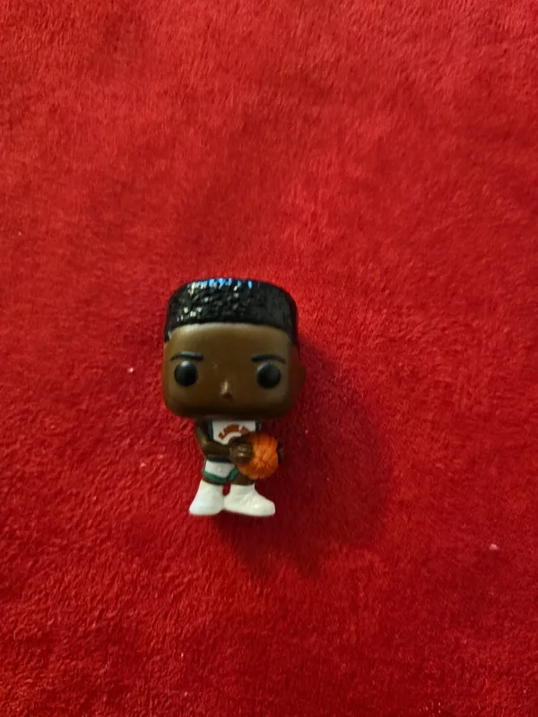 lucas sinclair stranger things kinder joy