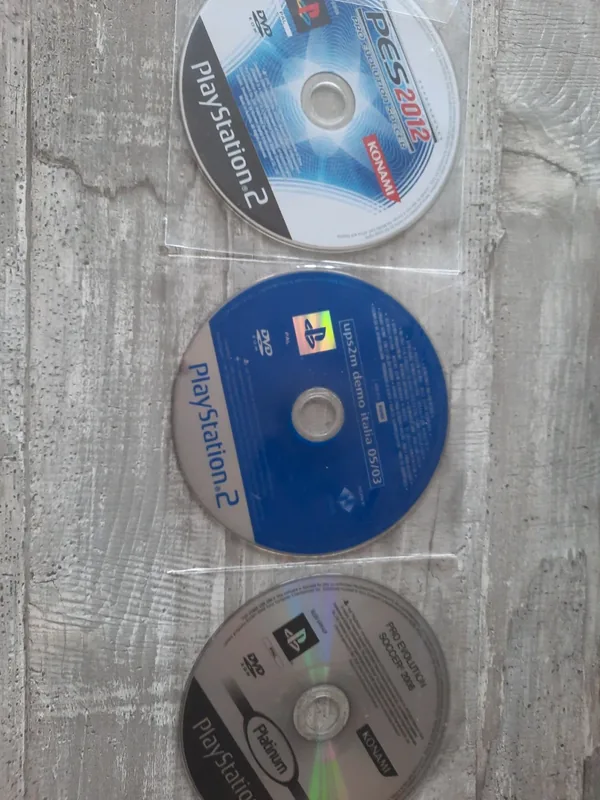 3 videogiochi playstation 2 solo disco
