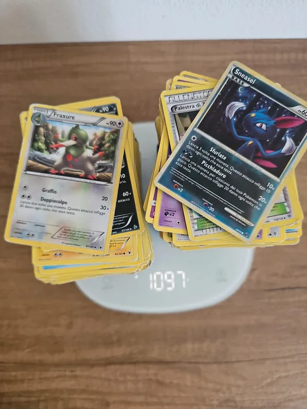 Lotto 1 Kg Carte Pokémon Black & White Holo Reverse Energie